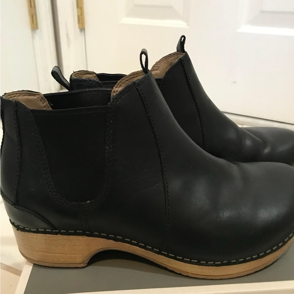 Dansko Bekah oiled boot. Size 37